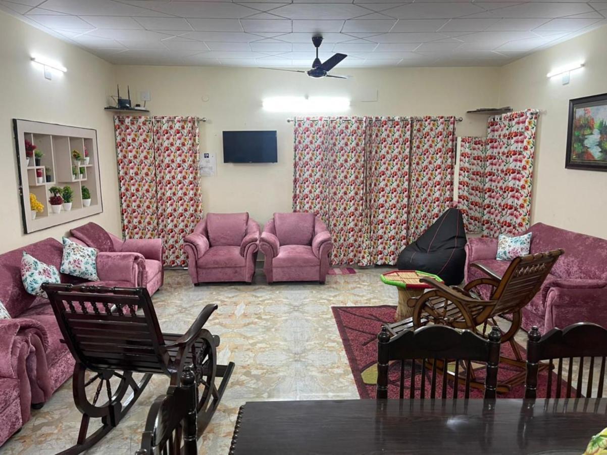 Dhairya'S Villa Home Away From Home ジャンムー エクステリア 写真